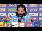 Alisson considera positivo seleção gerar dúvidas antes da Copa | AFP
