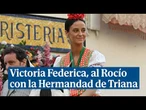 Victoria Federica aparece a lomos de un caballo blanco para ir al Rocío con la Hermandad de Triana