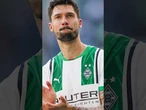 TIM KLEINDIENST: Genialer Basketball-Wurf! Dann folgt der verrückte Po-Jubel! #shorts