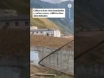 Una avalancha de lodo inunda una localidad rusa y arrasa con todo a su paso #Rusia #Lodo