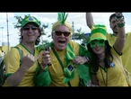 Torcida brasileira transforma estreia em festa antes de duelo com Marrocos | AFP
