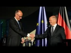 „Viel Erfolg, viel Kraft und alles Gute“ – Scholz übergibt das Kanzleramt an Merz