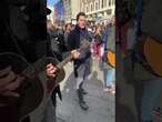 Así cantó DANI MARTÍN sus grandes éxitos en las calles de Madrid #shorts