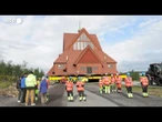 Svezia, secondo giorno del lento trasloco della Kiruna Kyrka attraverso la citta' artica