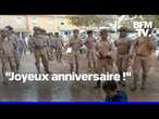 Des militaires espagnols déployés dans la région de Valence célèbrent l'anniversaire d'un garçon