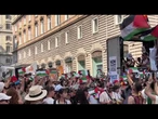 Roma Pride, bandiere della Palestina e 5 minuti di silenzio simbolico