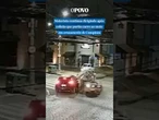 Carro se parte ao meio após colisão e motorista continua dirigindo em cruzamento em Campinas #shorts