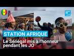 Station Afrique : la fan zone rassemble les cultures africaines pendant les JO • FRANCE 24