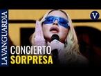 Madonna realiza una inesperada actuación en Times Square para presentar su nuevo disco