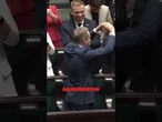 Droga Nawrockiego usłana cierniami i atakami