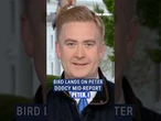 ‘Fox & Friends’ co-hosts lose it when bird lands on Peter Doocy’s head #shorts #foxnews #whitehouse