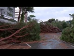 Les stations touristiques italiennes frappées par une tempête violente, causant des dégâts