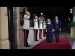 G7, saluto di von der Leyen a Mattarella, Presidente della Commissione Ue in abito scuro a Brindisi