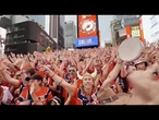 Supporters norvégiens envahissent Times Square en rameurs vikings