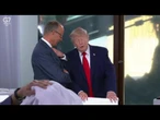 Trump scherza con Meloni: "Sono stato abbandonato", lei: "Siamo sempre amici". Siparietto al G7 SOTT