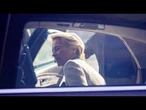 Des nationalistes bulgares attaquent une voiture en croyant qu'Ursula von der Leyen était dedans