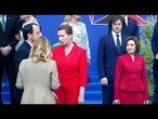 Zelensky parla con Rutte, Macron e von der Leyen prima della foto di gruppo al vertice Cpe di Tirana