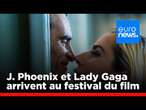 EN DIRECT - Lady Gaga et Joaquin Phoenix arrivent au festival du film de Venise | euronews