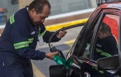 Sheinbaum y gasolineros renuevan acuerdo para estabilizar el precio del combustible