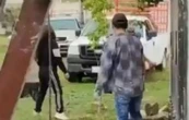 Hombre dispara y embiste a dos mujeres tras pelea por terreno