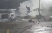 Huracán Erick derriba el monumento al Pez Vela en Puerto Escondido (Video)