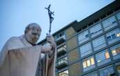 El Papa Francisco pasa una primera noche tranquila en el hospital