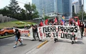 Marchan para exigir la salida de porros de la UNAM; un grupo vandaliza instalaciones