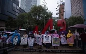 Padres de normalistas plantean a Sheinbaum la destitución del fiscal para el caso Ayotzinapa
