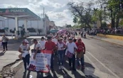 Intentan atropellar a docentes que protestaban por mejores condiciones laborales en Yucatán (Videos)