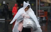 Ondas tropicales 16 y 17 intensificarán las lluvias este martes; alerta por vientos fuertes y oleaje