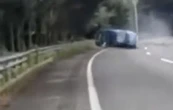 Conductor murió al salir disparado de su auto tras volcar en la México-Cuernavaca (Video)