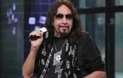 Autopsia revela que Ace Frehley, guitarrista de Kiss, murió debido a heridas sufridas por una caída
