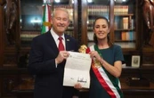 Sheinbaum recibe cartas credenciales del nuevo embajador de EU, Ronald Johnson