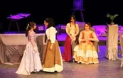 Roban equipo de grupo de teatro comunitario a dos cuadras de la sede de gobierno en Puebla