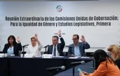 Avalan izar bandera nacional en fechas conmemorativas de mujeres que han transformado México
