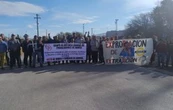 Obreros de AHMSA bloquean puertas para evitar la extracción de maquinaria