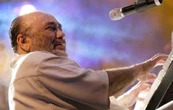 Eddie Palmieri, músico pionero del jazz latino y ganador del Grammy, muere a los 88 años