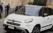 Un recuperado Papa Francisco visita prisión de Roma en su cita anual de Semana Santa