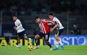 Chivas vence 1-0 a Pumas en un deslucido partido (Videos)