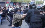 Encapuchados causan destrozos durante marcha en apoyo a Palestina (Video)