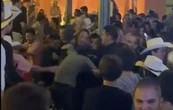 Exhiben a exgobernador de Querétaro en un pleito de bar (Video)