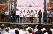 Morelos entrega las primeras certificaciones de Denominación de Origen Mezcal