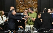 Quién es Emiliano, el hombre derribado durante el pleito entre Noroña y “Alito”
