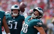 Los Eagles ganan 31-25 a los Buccaneers para mantenerse invictos