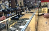 Trump revive la vía expedita de venta de armas civiles, muchas de alto poder