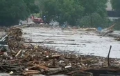 24 muertos por inundaciones en Texas; más de 20 niñas desaparecidas de campamento de verano