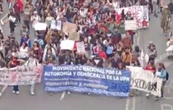 Heridos y detenidos en Toluca por marcha del 2 de octubre; Codhem indaga posibles abusos policiacos