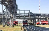 Drones ucranianos atacan una de las principales refinerías de petróleo de Rusia y provocan incendio