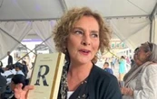 “Desnorteada”: Beatriz Gutiérrez Müller comete lapsus sobre Palacio Nacional en la FIL del Zócalo (Video)