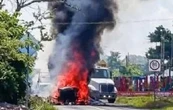 Atacan e incendian camiones de minera en carretera federal Iguala-Teloloapan